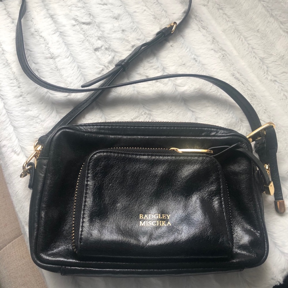 Badgley Mischka black crossbody bag. - Picture 3 of 8